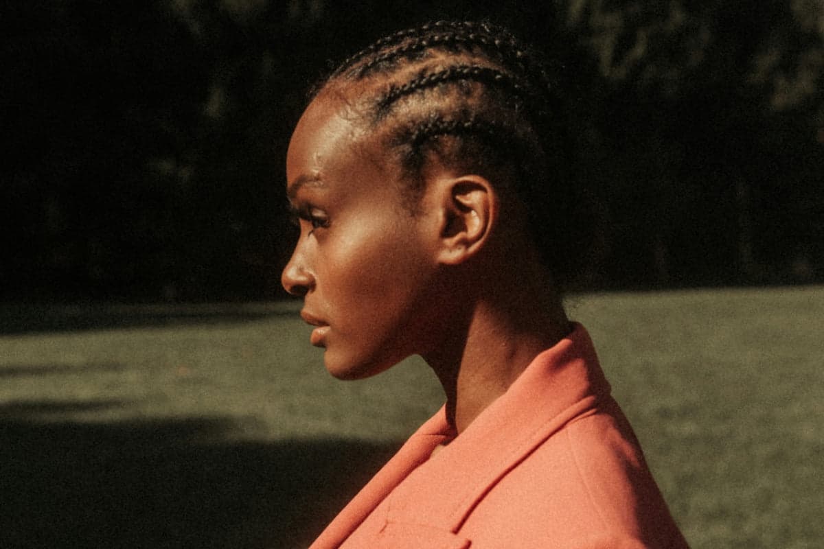 Hold The Room – Can Your Breath Make You Persuasive?